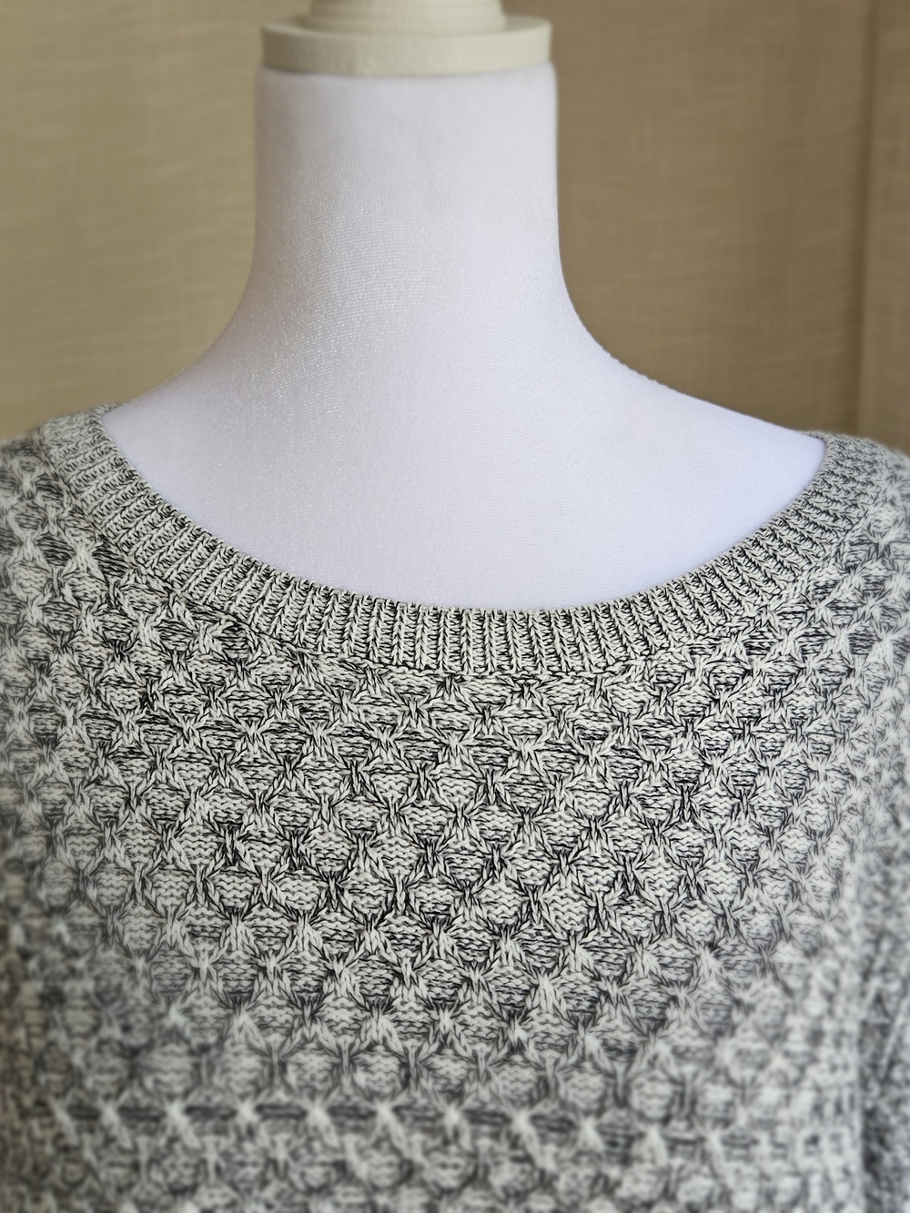 NWT Loft Outlet Long Sleeve Marled Knit Sweater Dress Gray/White Size L - Picture 7 of 16